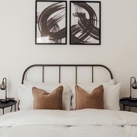 Stylish 2 Bedroom Flat In Ilford, London Kültér fotó